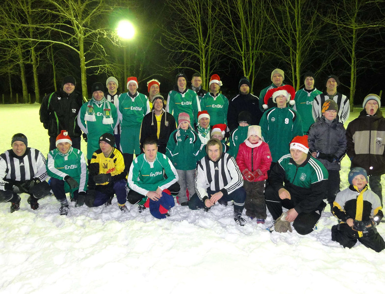 FB 10 Weihnachtsspiel